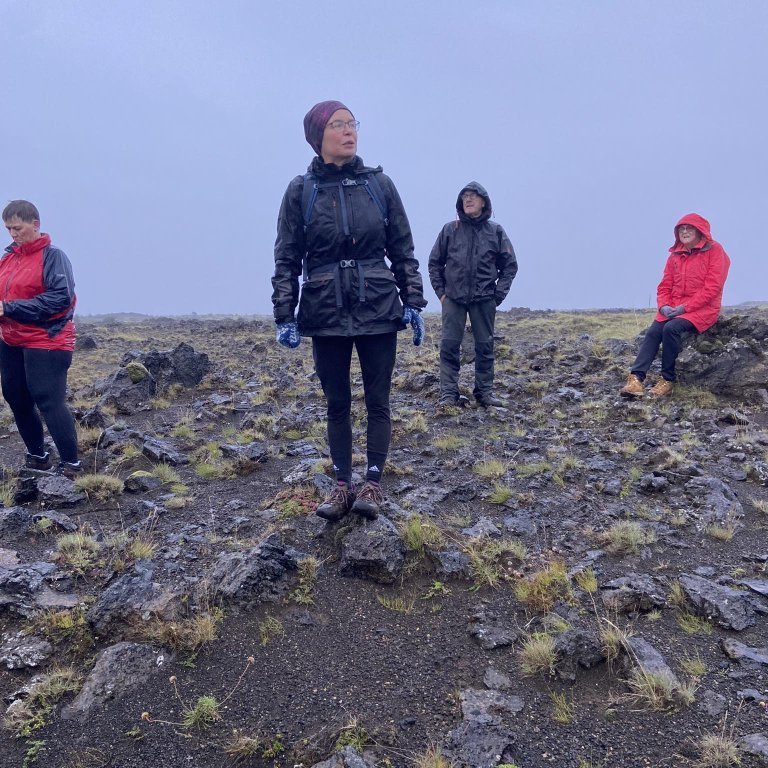 Sigríður á Kaldbak var fararstjóri og hafði frá mörgu að segja